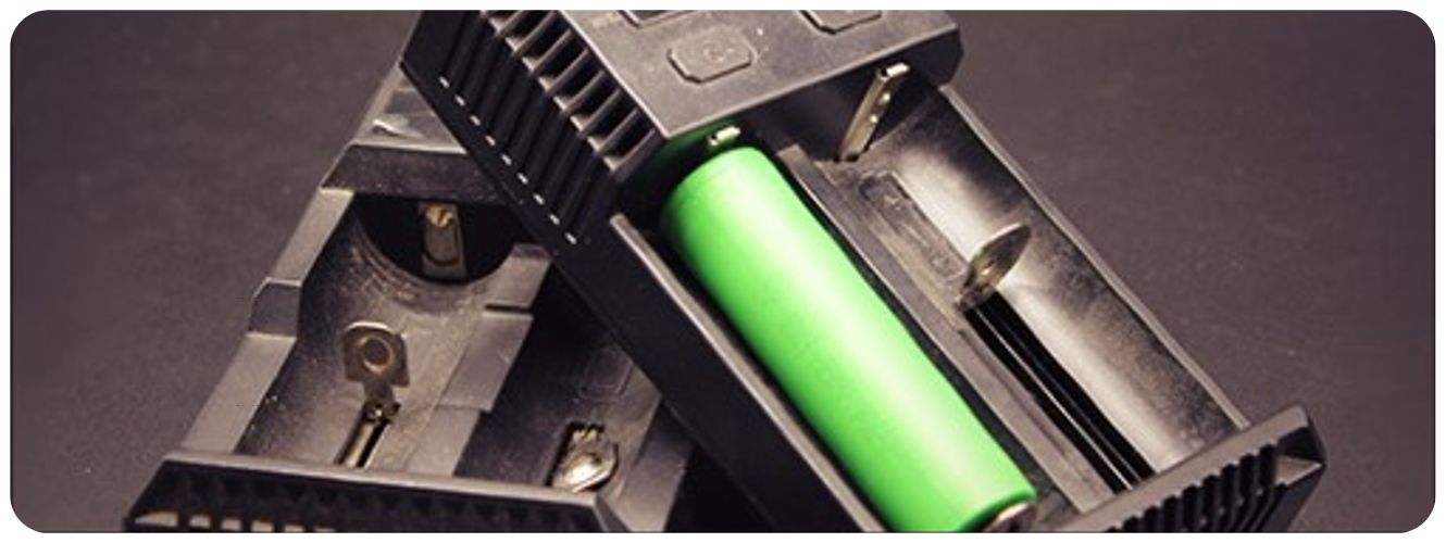 chargeur accus externe cigarette électronique